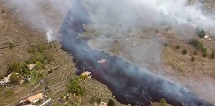 La lava del volcán de La Palma ocupa ya una superficie de 1.018,6 hectáreas
