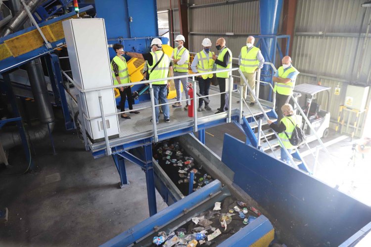 El Cabildo automatiza la planta de residuos de envases y aumenta su capacidad de tratamiento
