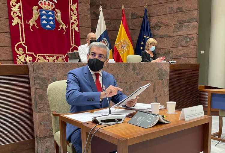 Rodríguez anuncia un registro único para acelerar las ayudas a La Palma