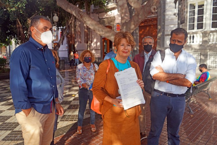 El PP presenta más de 600 firmas para el refuerzo de la seguridad en Vegueta