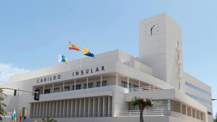 NC y el PSOE logran un acuerdo de gobierno para el Cabildo de Gran Canaria