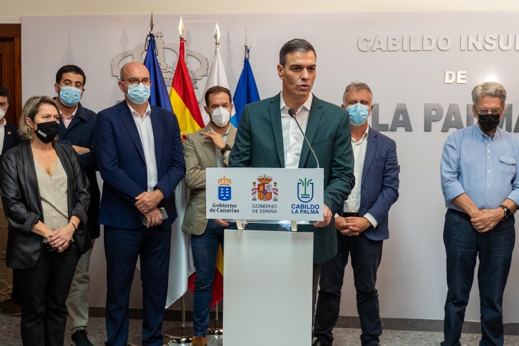 Sánchez anuncia exención tributaria de las ayudas por vivienda en La Palma
