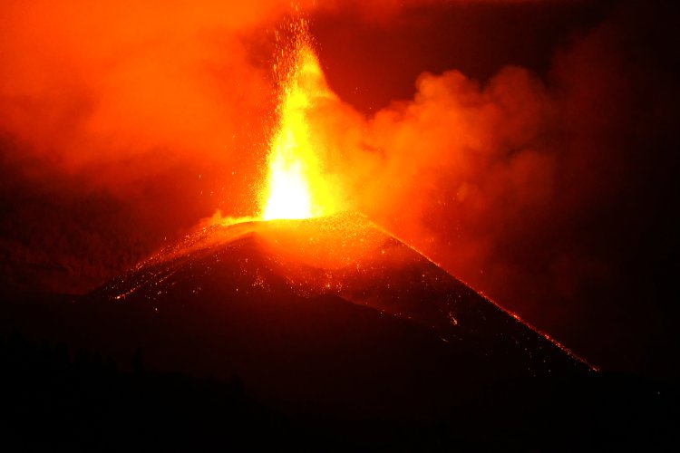 El volcán ha liberado energía igual a la luz que consume Canarias en 36 años