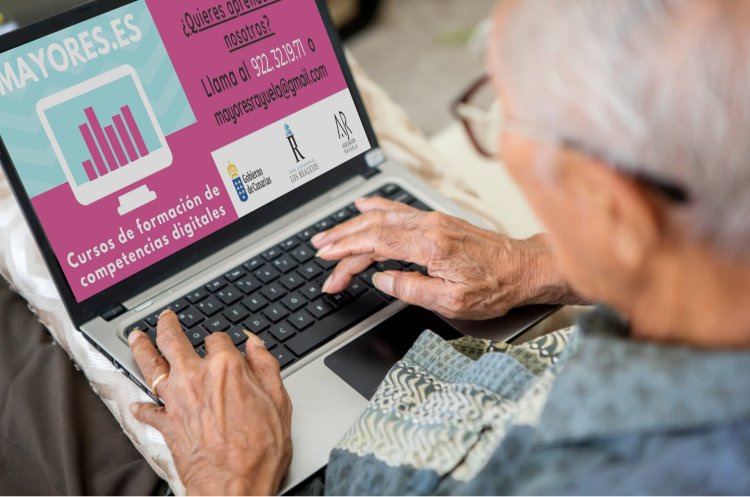 Los Realejos introduce a mayores de 64 años en la alfabetización digital y manejo de nuevas tecnologías
