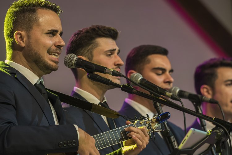 Santa Cruz de Tenerife cancela los conciertos de Sabandeños y Cantadores