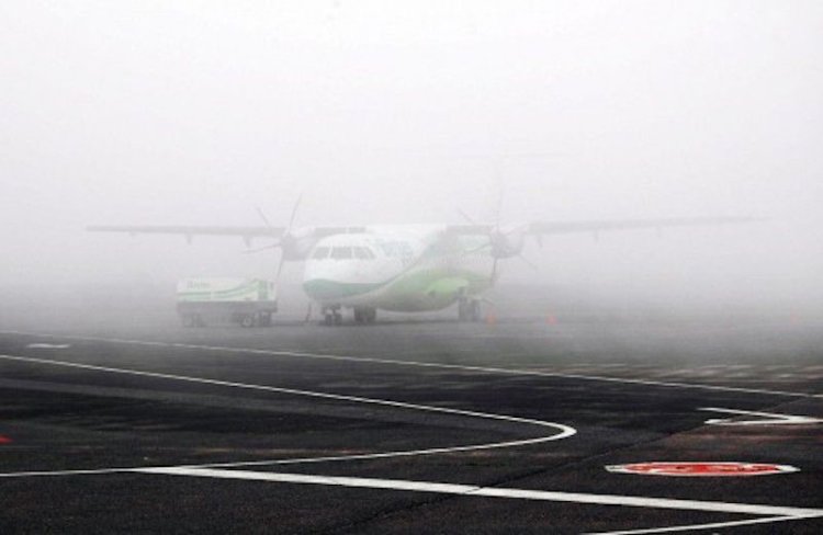 Cuatro vuelos cancelados y seis desviados en Tenerife Norte por la niebla
