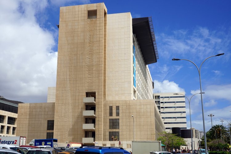 El Hospital Universitario Insular de Gran Canaria habilita una nueva planta de hospitalización