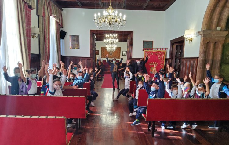 El Ayuntamiento de La Laguna abre sus puertas al alumnado de Primaria