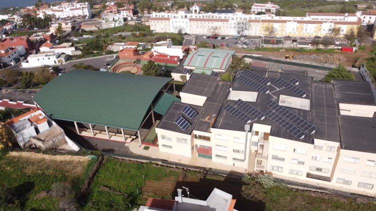 Los Colegios Acentejo  y Acentejo son equipados con instalaciones fotovoltaicas