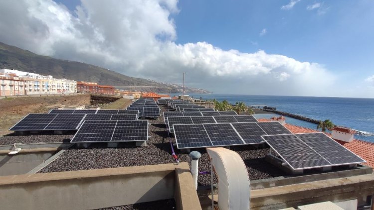 La Zona Joven de Punta Larga ya cuenta con paneles fotovoltaicos para la producción de electricidad