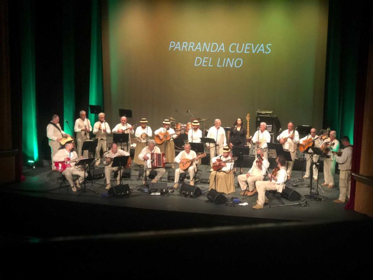 El Teatro Leal acoge un nuevo concierto del ciclo ‘A raíz’ para divulgar la música tradicional canaria