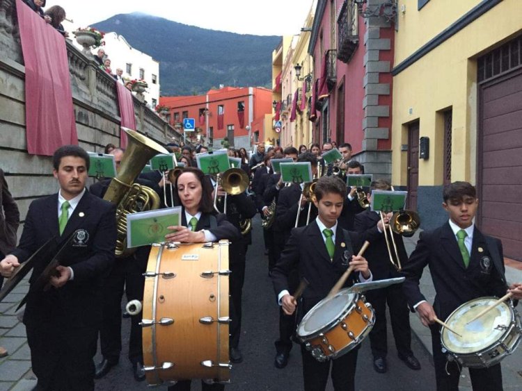 Las bandas de música de Los Realejos recuperan tras dos años el sonido de la Semana Santa en las calles