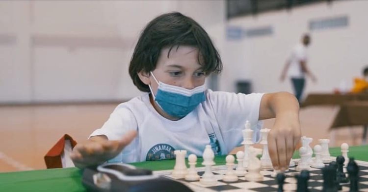20 de los niños que asisten a las clases de ajedrez del Plan Integral de Jinámar participan en el Campeonato Insular Juegos de Gran Canaria 2022