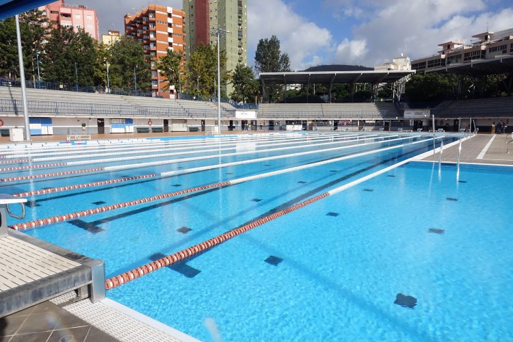 La piscina Acidalio Lorenzo abrirá también los días festivos de Semana Santa
