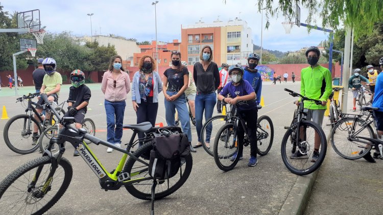 Movilidad Sostenible de La Laguna pone en marcha 'Pedaleando en los centros educativos para fomentar el uso seguro de la bici en el alumnado
