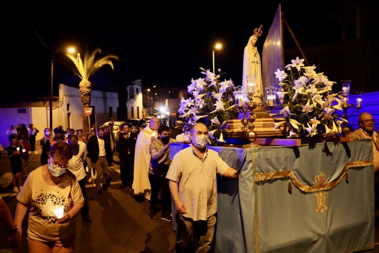 Más de 400 personas se reúnen para celebrar el Baile de Magos de Valle San Lorenzo en honor a la Virgen de Fátima