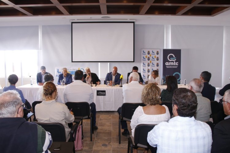 La AMTC abre canales de interlocución con los empresarios turísticos de Canarias