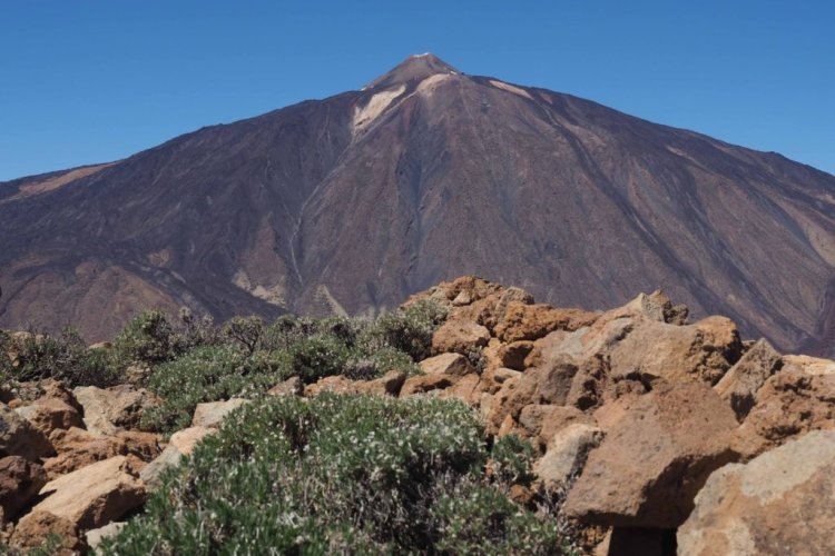 El IGN desvincula el derrumbe grabado en El Teide de la sismicidad reciente