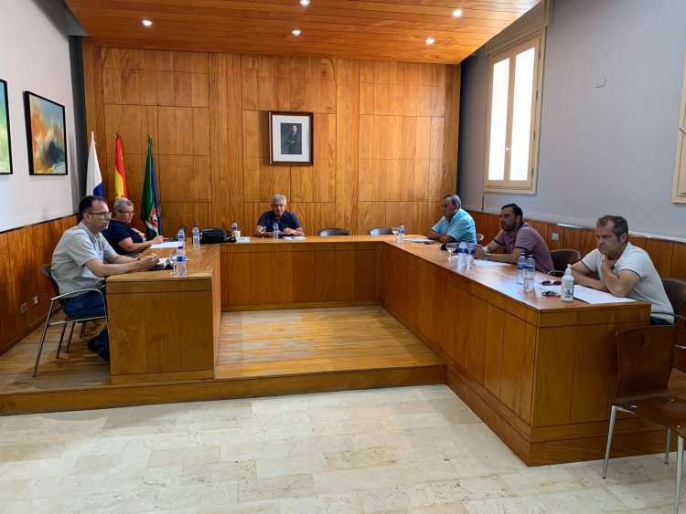 Los alcaldes y alcaldesa de La Gomera apuestan por la creación del resto de unidades de atención en demencias en la isla