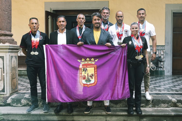 El alcalde recibe a los ganadores del municipio en los Juegos Mundiales de Policías y Bomberos