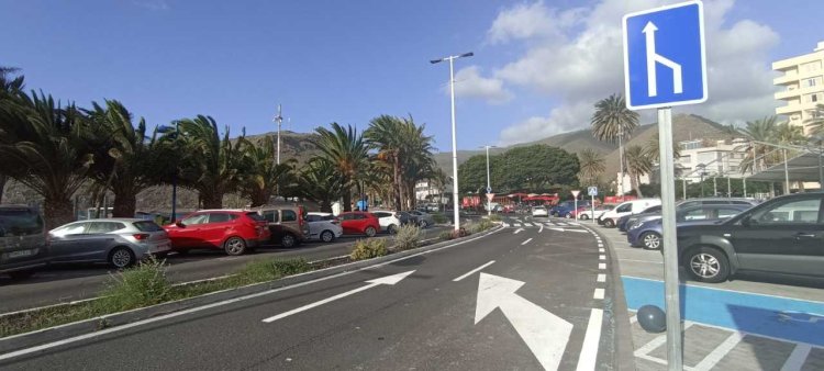 El Ayuntamiento de San Sebastián de La Gomera amplía la vía de la Avenida de Los Descubridores