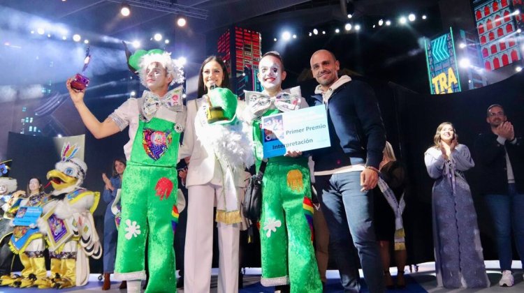Trapaseros consigue el primer premio de Interpretación del concurso de Murgas
