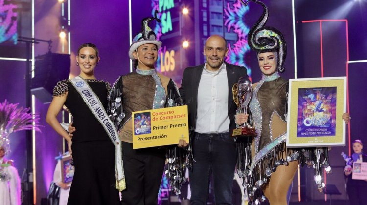 Los Joroperos gana el premio de interpretación en el concurso de comparsas