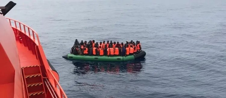 Una décima patera en Fuerteventura eleva a 495 los migrantes llegados en 24 horas