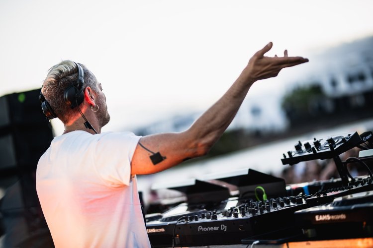 Davide Squillace, la creatividad techno desde el sur de Italia llega a Papagayo Tenerife