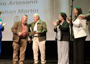 Emotivo homenaje al maestro artesano Pepe Melián en Antigua