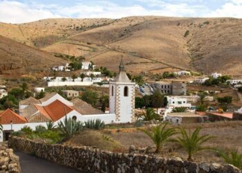 Las cuadrillas del Cabildo regresan a Las Peñitas para reforzar los trabajos de limpieza del barranco