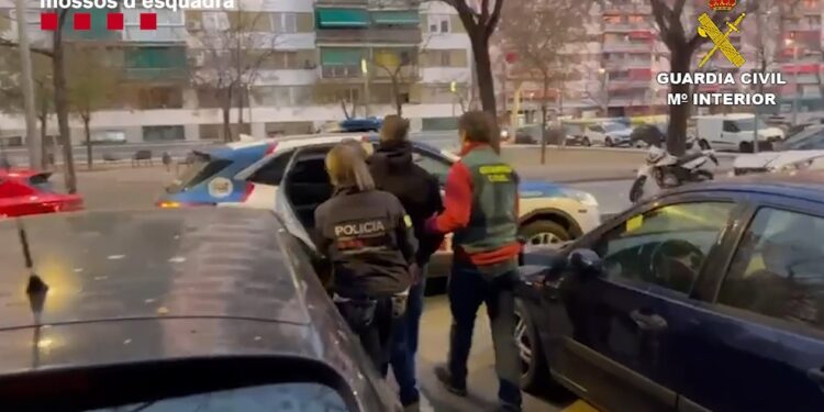 Detenido en Barcelona un sicario por el asesinato de una persona en Ciempozuelos (Madrid) y dos tentativas más