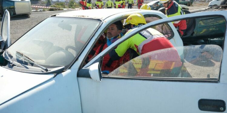 Los bomberos de Pájara, prevenidos y bien preparados para luchar contra incendios en interiores