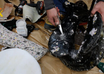 Interceptados 26 kg de cocaína camuflados en sillas de montar