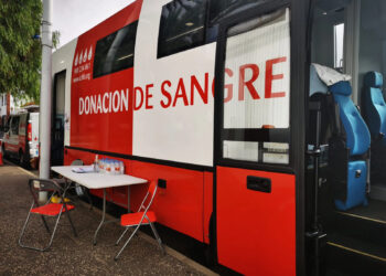 Hemodonación instala una unidad móvil junto al Ayuntamiento de Antigua en Fuerteventura