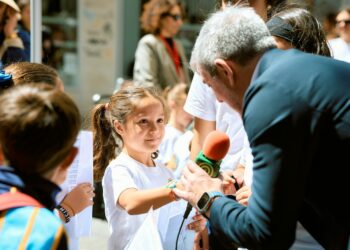 Clavijo comparte jornada un año más con escolares de todas las islas en el proyecto ‘De Palique’