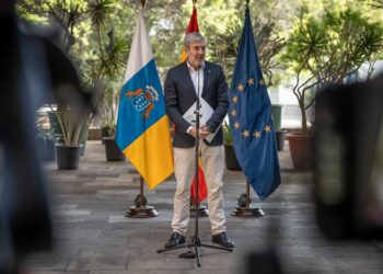 Clavijo considera un “triunfo de toda Canarias” la aprobación del decreto ley de menores migrantes