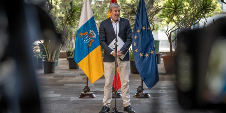 Clavijo considera un “triunfo de toda Canarias” la aprobación del decreto ley de menores migrantes