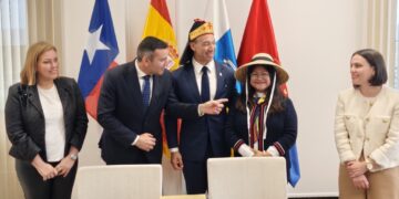 Un momento durante el acto en el Cabildo de Lanzarote