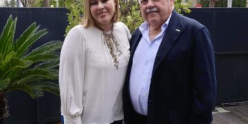 Astrid Pérez y el presidente del Parlamento andaluz, Jesús Aguirre