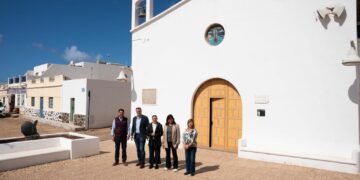 El Gobierno de Canarias intervendrá en el entorno de la Iglesia de Nuestra Señora del Carmen en La Graciosa