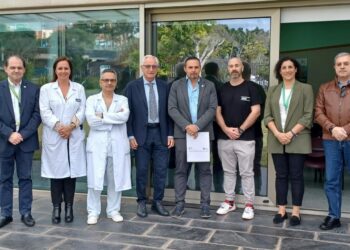 La colonoscopia y la prueba de sangre oculta en heces son equivalentes para detectar el cáncer colorrectal
