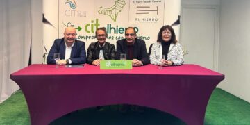 José Díaz Flores ofrece una charla en El Hierro sobre ‘Presente y futuro de la Salud Pública en Canarias’