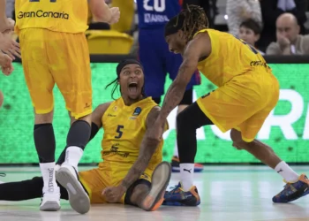 69-68. Homesley revive a un Granca que se jugará en Estambul el billete para la final de la Eurocopa