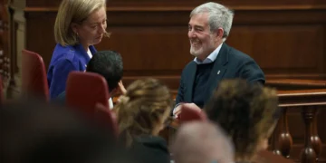 Clavijo celebra el apoyo «contundente» del Supremo a la reclamación «justa y moral» de Canarias sobre los menores que piden asilo