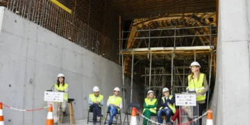Sara Aagesen ensalza el ejemplo del Salto de Chira, el gran almacén de energía renovable de Gran Canaria