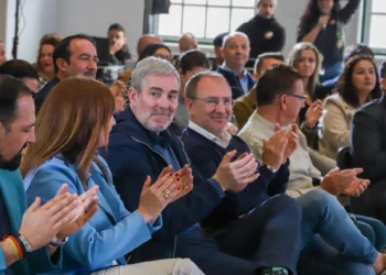 El Gobierno de Canarias va a estar «vigilante» para que se cumpla con la reubicación de los menores