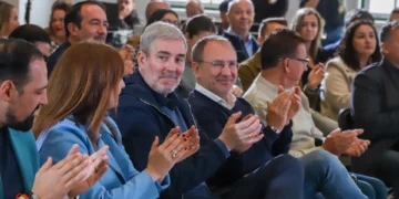 El Gobierno de Canarias va a estar «vigilante» para que se cumpla con la reubicación de los menores