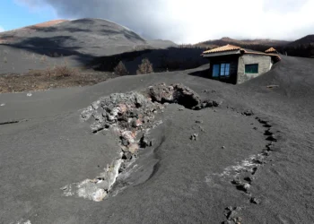 El Parlamento de Canarias avala que se oculte quiénes son los beneficiarios de las ayudas por el volcán de La Palma