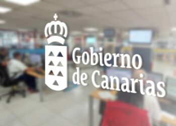 Canarias continúa con mal estado del mar con olas que pueden superar los tres metros de altura